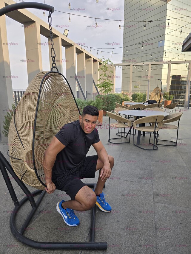 FOTOS DE JAFHARSCORT EXTRANJERO CON 24CM DE PINGA PARA DARTE PLACER