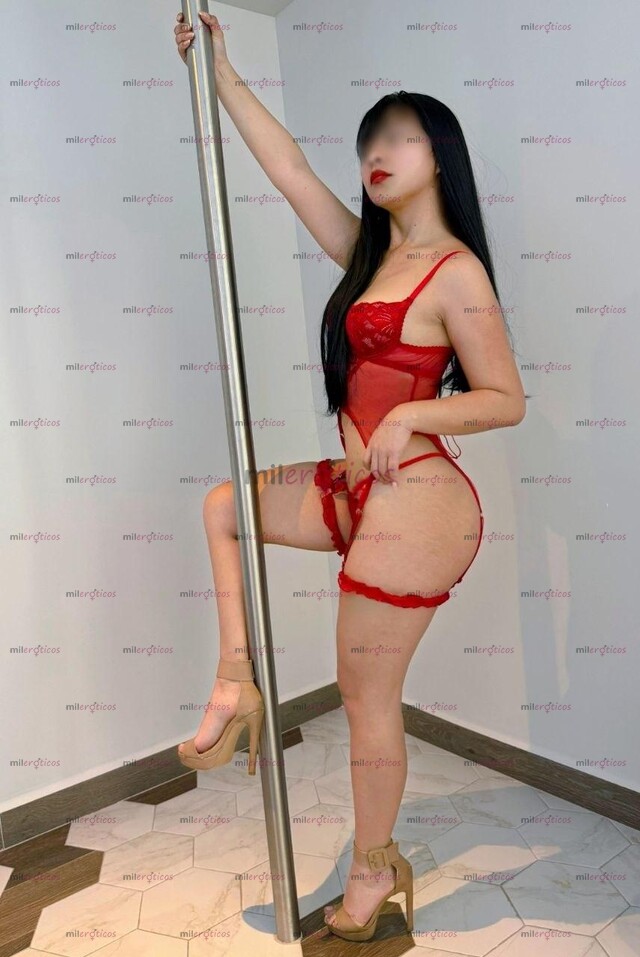 FOTOS DE DELGADA, GÜERITA BONITA, NALGONCITA Y UNA VAGINA MUY APRETADITA, ME LLAMO HANNIA
