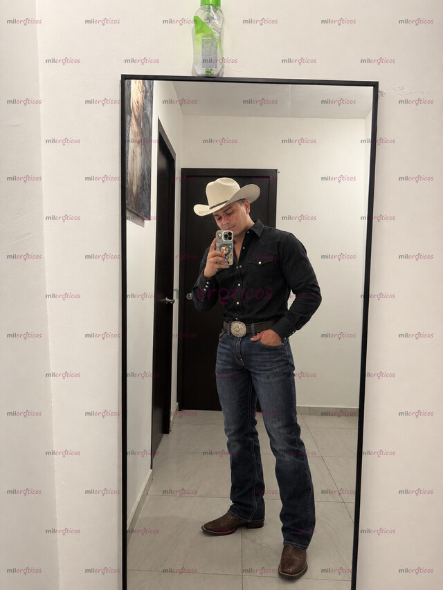 FOTOS DE JOVEN INTER MORENO VARONIL DISPUESTO A CUMPLIR TUS FANTASÍAS
