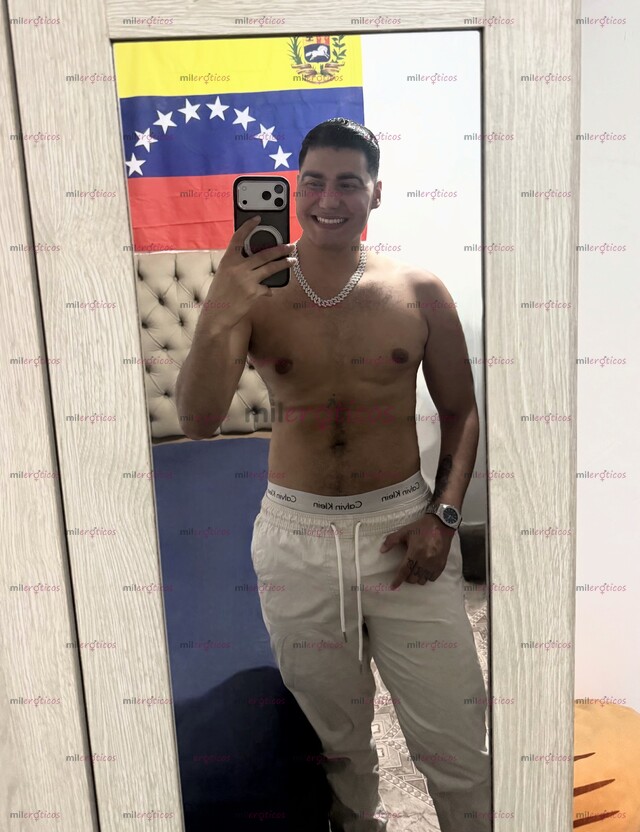 FOTOS DE VENEZOLANO CALIENTE DISPONIBLE Y SERVICIAL.