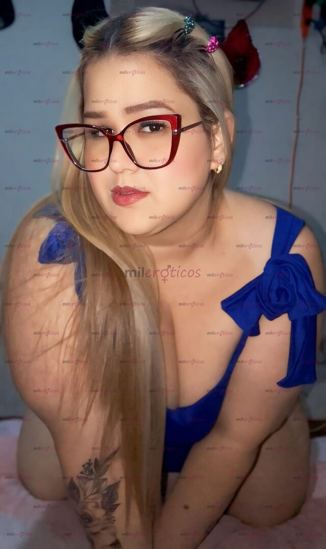 FOTOS DE CULO GRANDE JUGOSO!! TENGO ROLES, JUGUETES Y SOY UNA PUTITA HAMBRIENTA