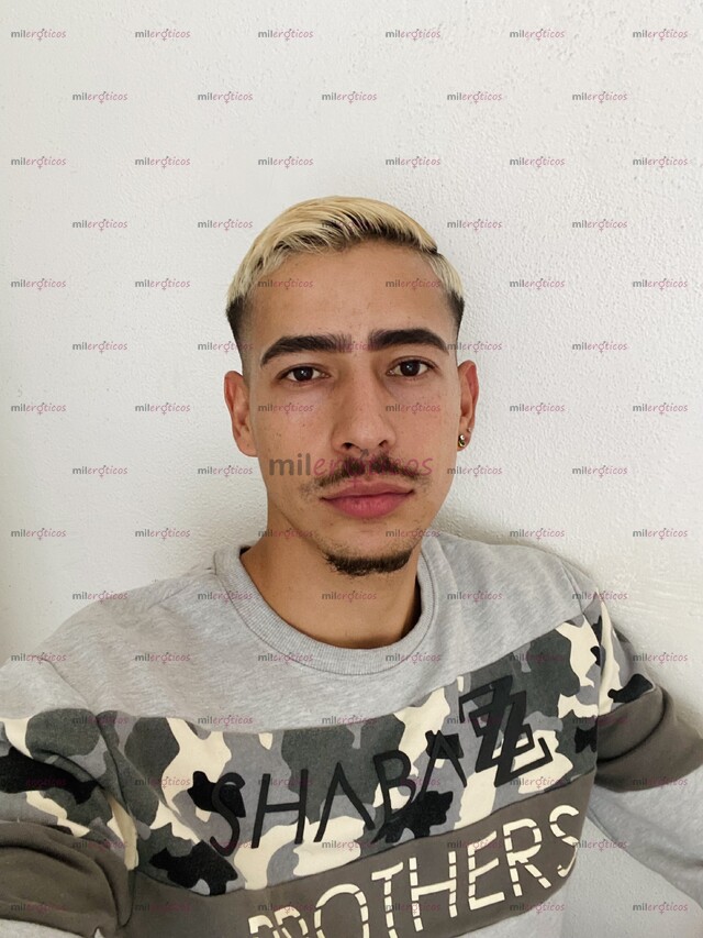 FOTOS DE ACT CON LUGAR 1.83 DELGADO CUMPLO FANTASÍAS, VENTA DE CONTENIDO