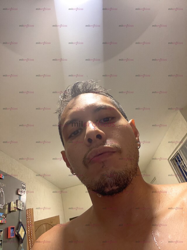FOTOS DE JOVEN ATENTO AUTÉNTICO Y CON GANAS DE CONOCERTE
