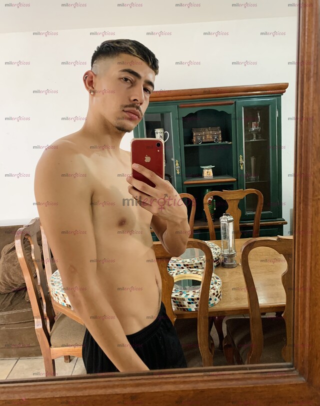 FOTOS DE ACT CON LUGAR 1.83 DELGADO CUMPLO FANTASÍAS, VENTA DE CONTENIDO