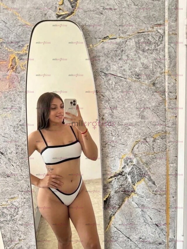 FOTOS DE HERMOSA Y APRETADITA SÚPER LIMPIA Y CON GANAS DE PASARLA RICO JUNTOS MI AMOR