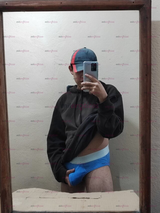 FOTOS DE JOVEN DE 22 AÑOS MITAD COREANO Y MITAD MEXICANO 100% COLÁGENO