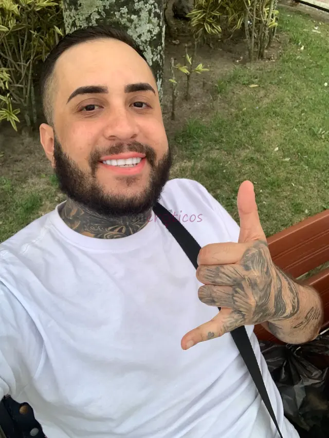 Experiente em fazer vc gozar boca sujametelaosafado ao extremofavelado mais safado que vc vai conhecer na sua vida pe na cabeca soco na costela cuspid...
