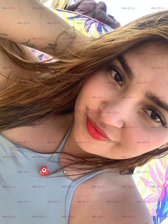 FOTOS DE MONA DESDE 8 MIL HERMOSA CON VAGINA APRETADA Y HÚMEDA