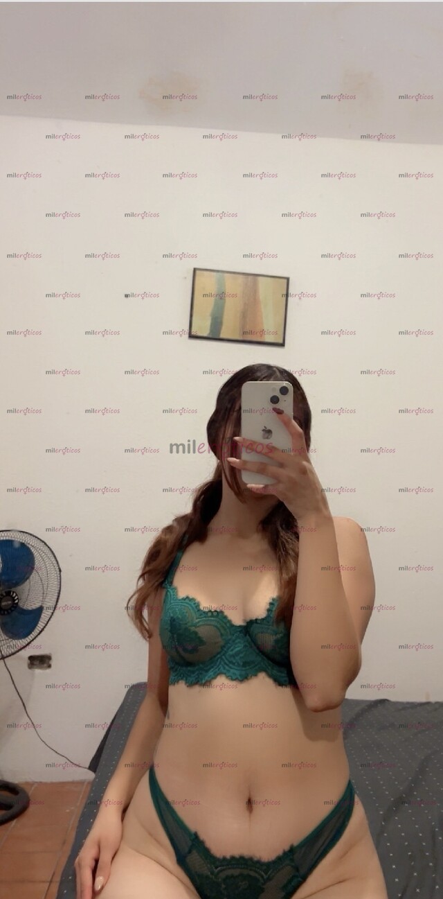 FOTOS DE PARIS CHICA DE 19 AÑOS LINDA CARA Y BONITO CUERPO