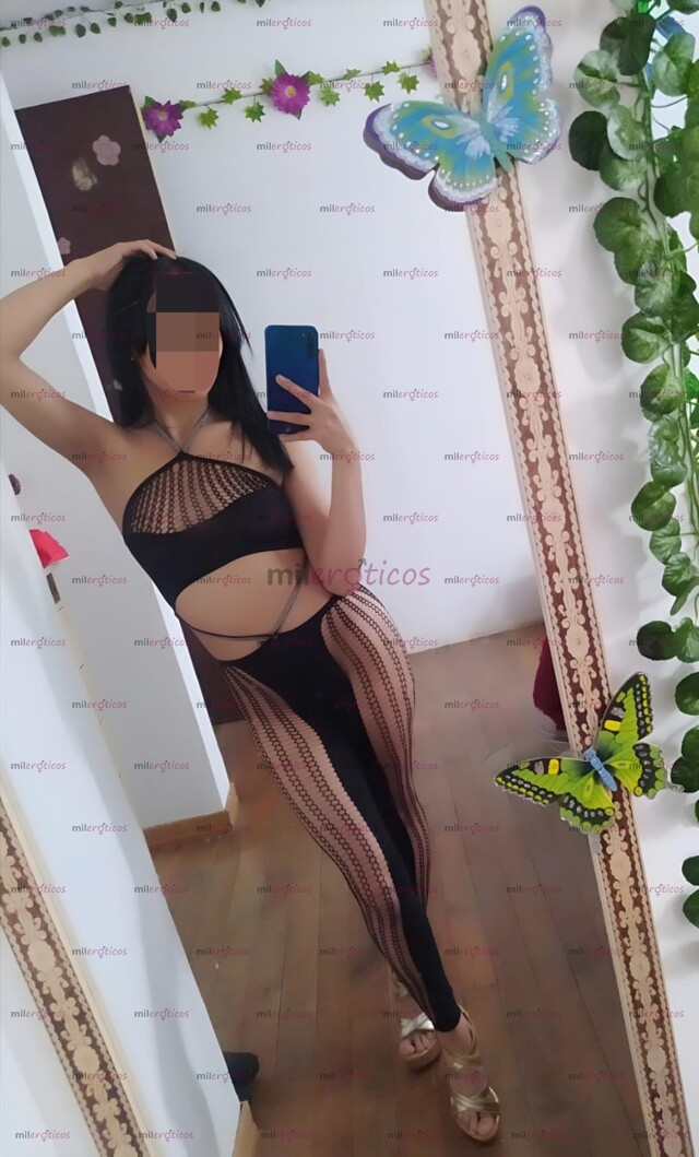 FOTOS DE LA COMBINACIÓN FAVORITA: BAJITA Y DELGADA. 18 MORENA RICA VEN A VER!!!