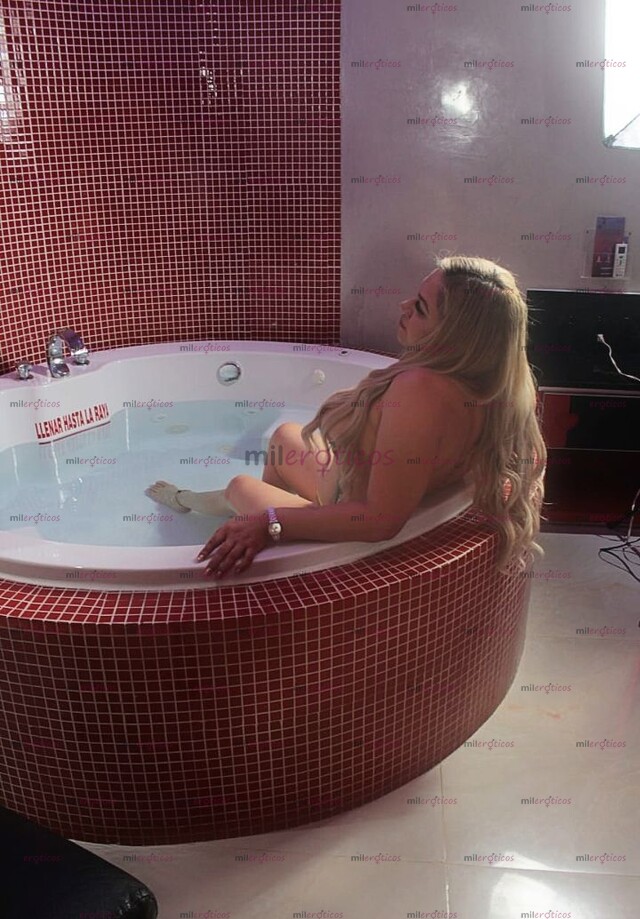 FOTOS DE HERMOSA SIRENA,PARA COMPLACERTE TUS FANTASÍAS