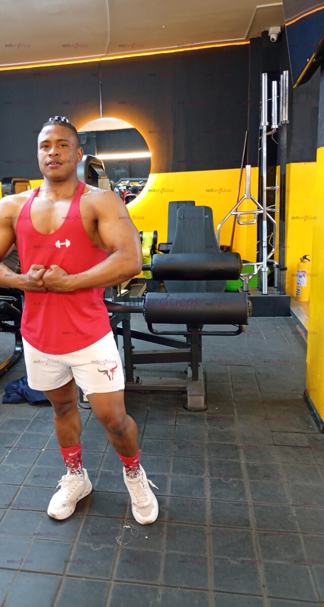 FOTOS DE MIKE, SCORT MASAJISTA ACTIVO 23 CM LISTO PARA COMPLACER TUS FANTASÍAS