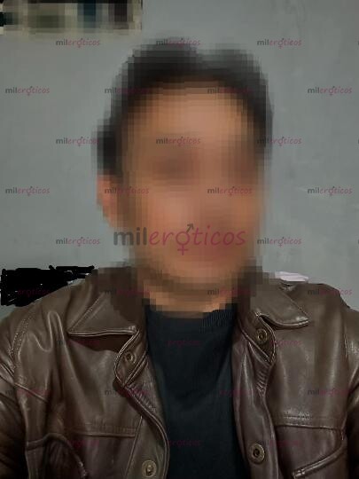 FOTOS DE MORENITO HETERO MUY COMPLACIENTE PARA HACERTE DISFRUTAR