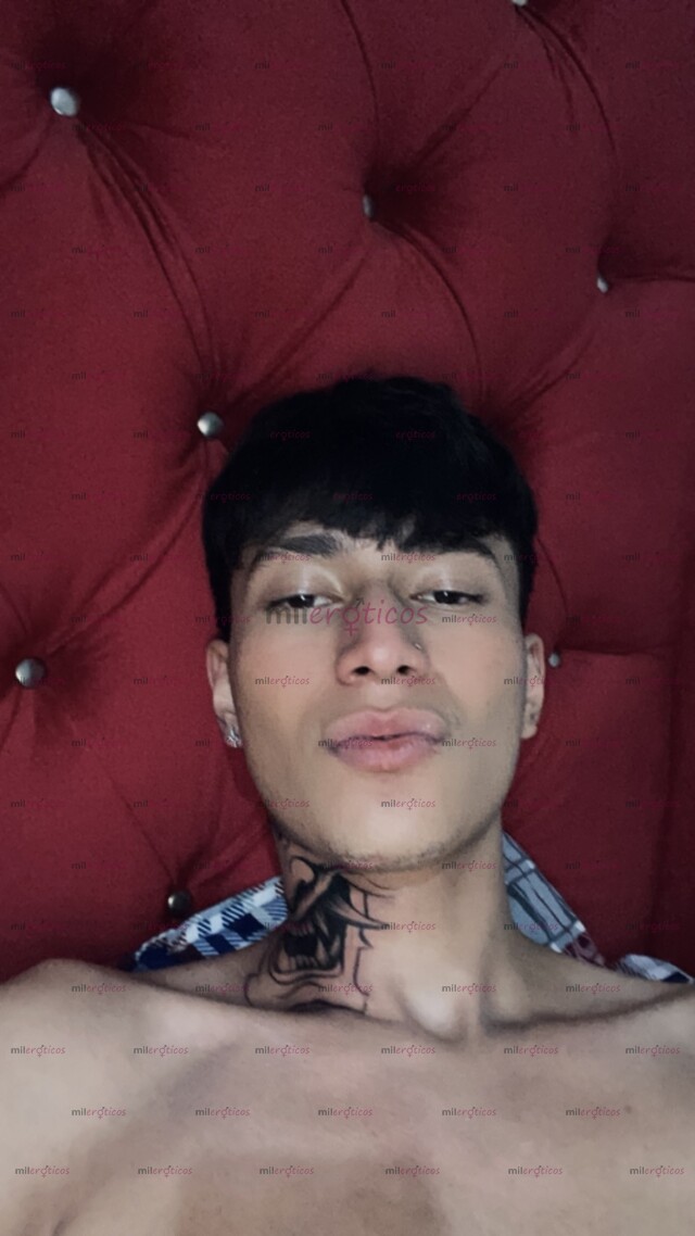 FOTOS DE POLLO MEXICANO DE 19 AÑOS Y VERGA DE 21 CM