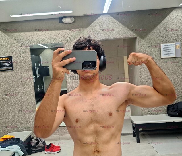 FOTOS DE CHICO ESTUDIANTE DE 20 AÑOS ATLETICO, NUEVO EN EL AMBIENTE