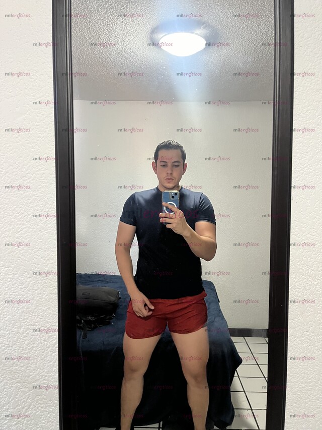 FOTOS DE CHICO GUAPO COMPLACIENTE Y DISCRETO. CUMPLE TU FANTASÍA