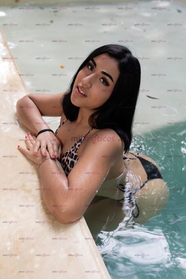 FOTOS DE SOY UNA ZORRITA EN LA CAMA, ME ENCANTA QUE ME COJAN, TENGO 19 AÑOS