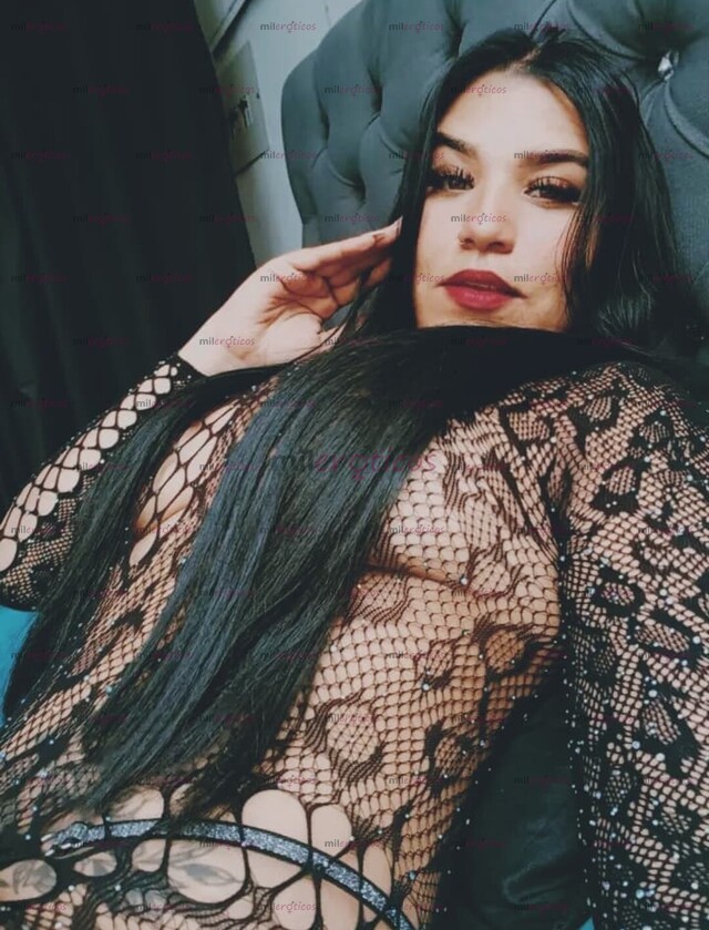FOTOS DE MORENA SENSUAL VOLUPTUOSA CON MUY BUENA ATENCIÒN