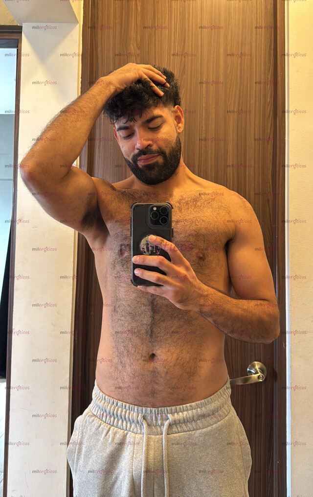 FOTOS DE JEFF. CUBANO , ALTO, DOTADO, ATRACTIVO, ENÉRGICO Y ALTAMENTE SEXUAL