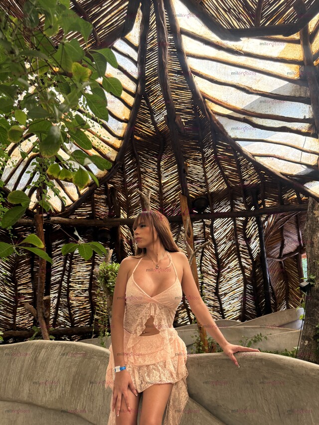 FOTOS DE TETONA, DELGADA, EDUCADA; TODA LA FANTASÍA DE ESTAR CON UNA CHICA TRANS INTER