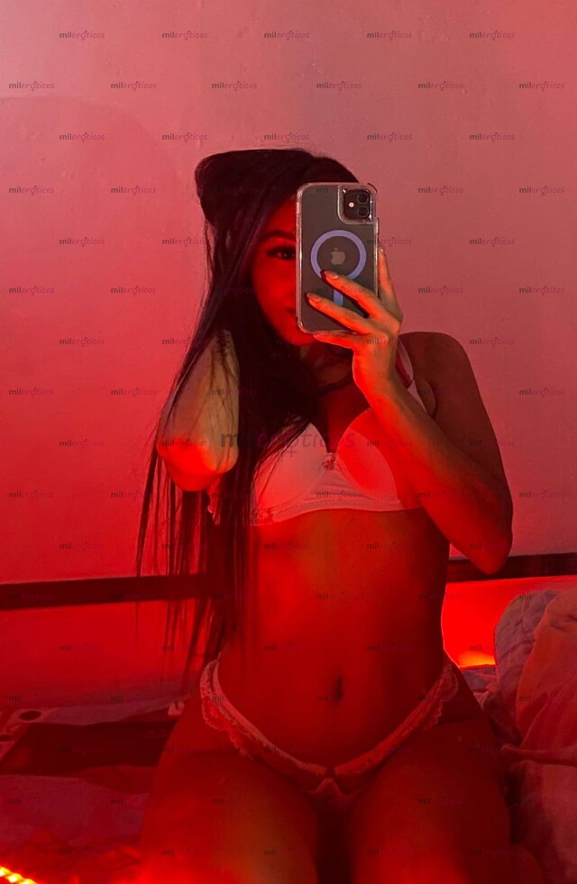 FOTOS DE CRISS JOVENCITA LISTA PARA SACAR TU LECHITA POR VIDEOLLAMADA, CHAT O LLAMADA