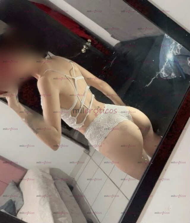 FOTOS DE 19 AÑOS DANNIA FLAKITA COMPLACIENTE PARA PASARLA RICO $1000 LA HORA CON LUGAR