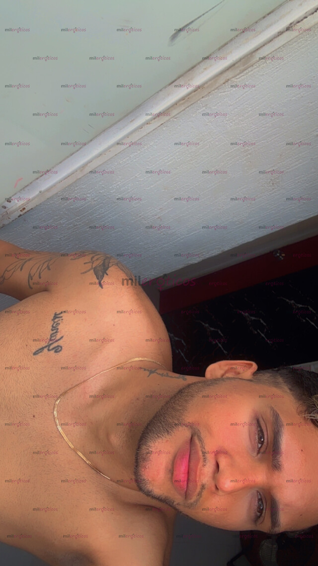 FOTOS DE CHICO CUBANO EN MÉRIDA , LISTO PARA CUMPLIR TODO TIPO DE FANTASÍAS
