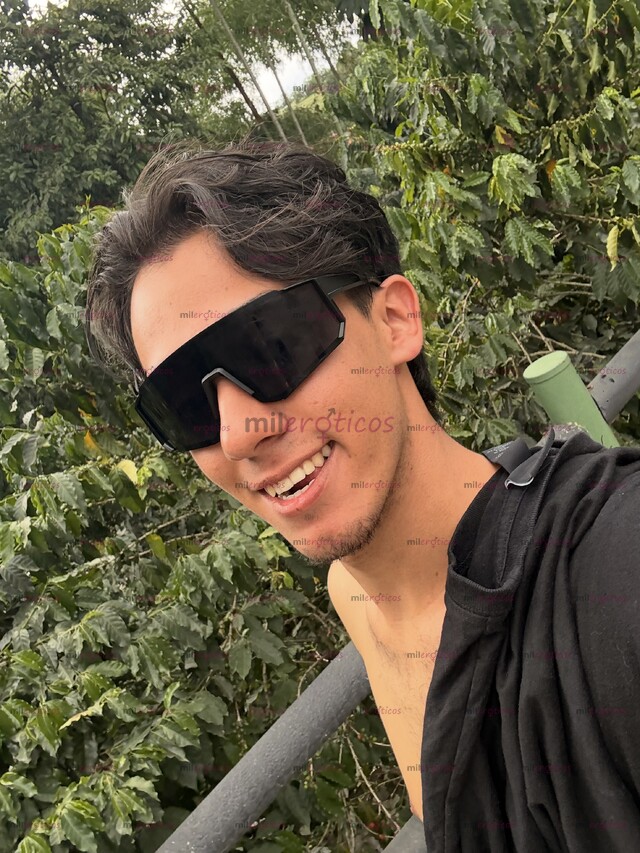 FOTOS DE CHICO JOVEN QUE PUEDE CUMPLIR TODAS TUS FANTASÍAS