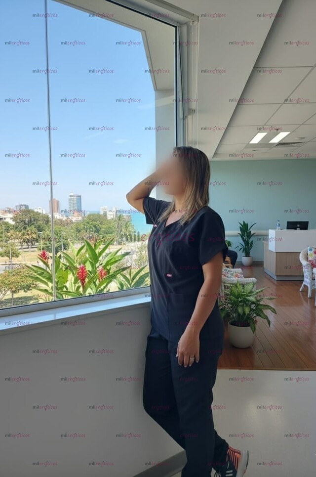 FOTOS DE EXPERIENCIA LAYLA SENSUALIDAD MORENITA DE 22 AÑITOS