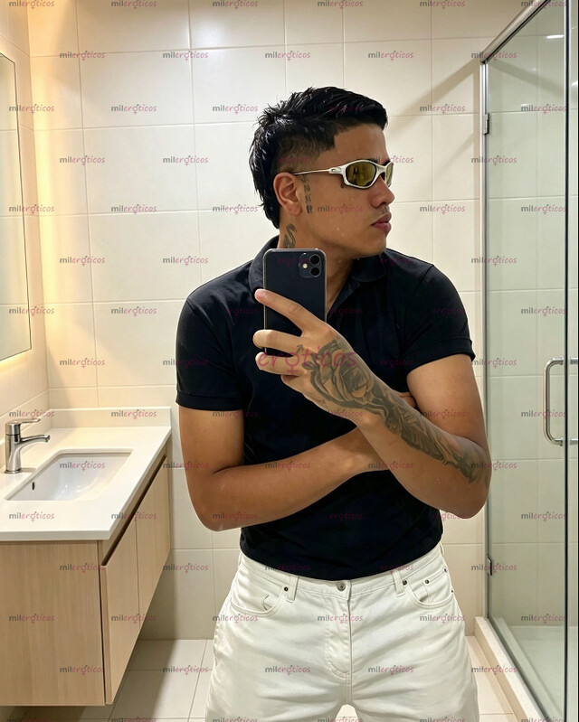 FOTOS DE JOVEN ALTO Y VERGON MUY CALIENTE Y DOMINANTE