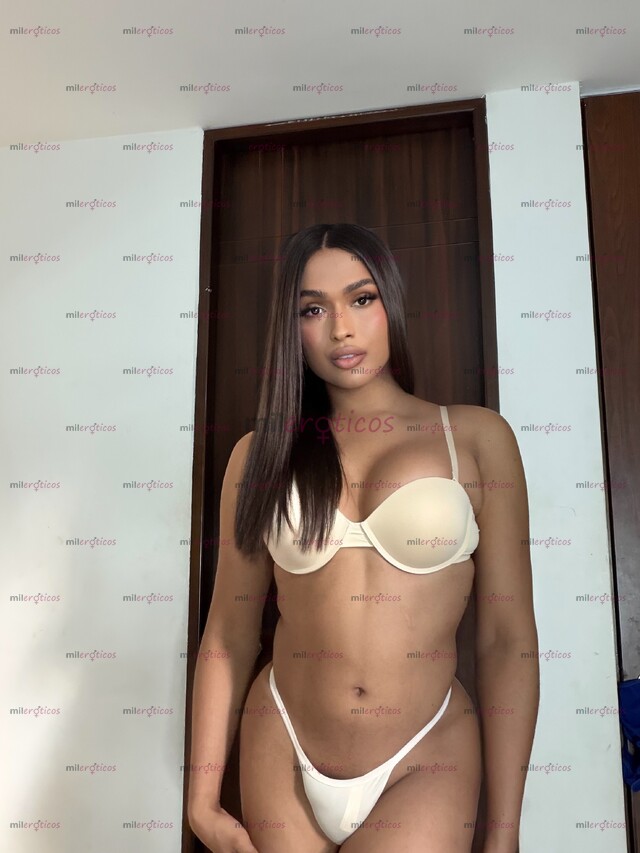FOTOS DE CARMINA KHOURMY TRANS VERSÁTIL ELEGANTE Y CALIENTE