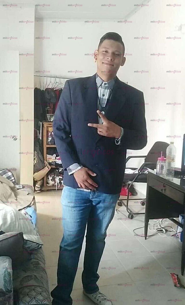 FOTOS DE SOY UN CHICO Q LE GUATA SER COTORREO Y PROVAR DE TODO UN POCO Y ESTOY