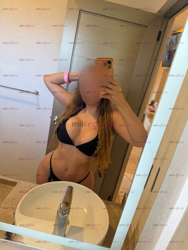 FOTOS DE CON LUGAR RUBIA NALGONA Y TETONA MUY CACHONDA ORAL AL NATURAL SEXO ILIMITADO