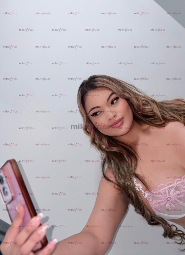 FOTOS DE LUCIANA HERMOSA PAISA TETAS DE INFARTO SILUETA DELICIOSA TRATO PORNO