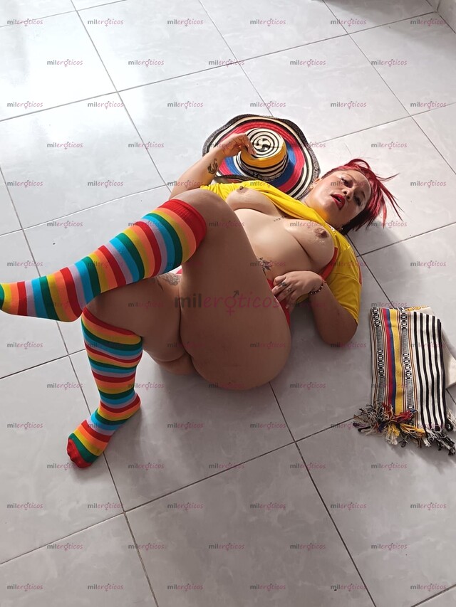 FOTOS DE VOLUPTUOSA PELIROJA, FOGOSA Y SEXY TODAS LAS POSES MULTIORGASMICA