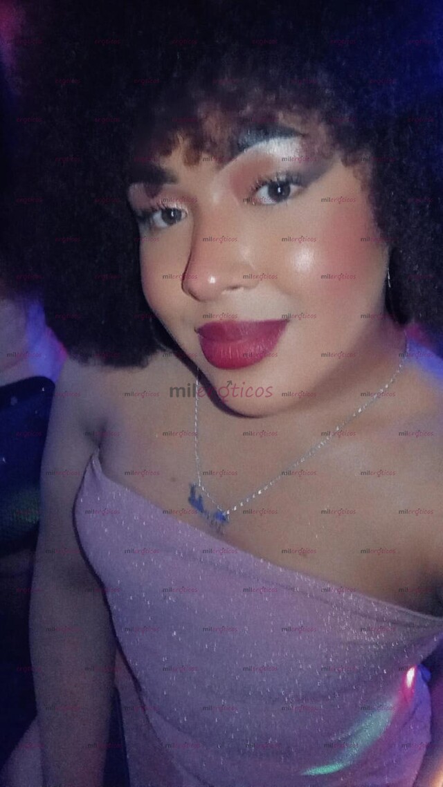 FOTOS DE CHICA TRANS JOVEN VERSÁTIL VERGONA Y CULONA