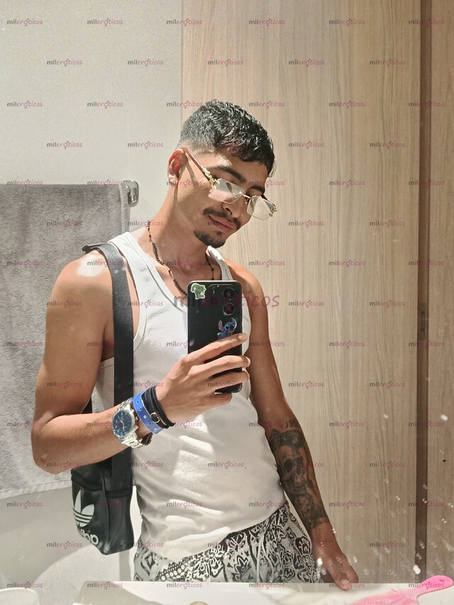 FOTOS DE ATRACTIVO, MASCULINO Y CON LA PICARDÍA QUE TE DEJARÁ CON GANAS DE MÁS