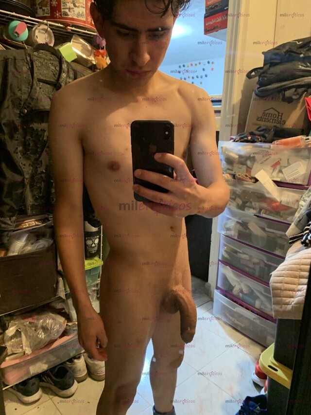 FOTOS DE GIGOLO JOVEN PERO BASTANTE FOGOSO ,SOLO MUJERES