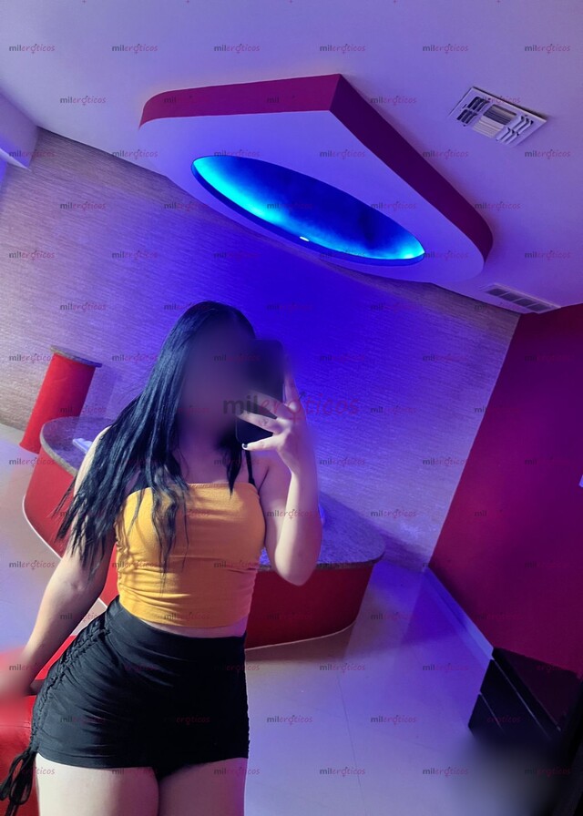 FOTOS DE NALGONA CHAPARRITA PIEL MUY BLANCA Y HERMOSA