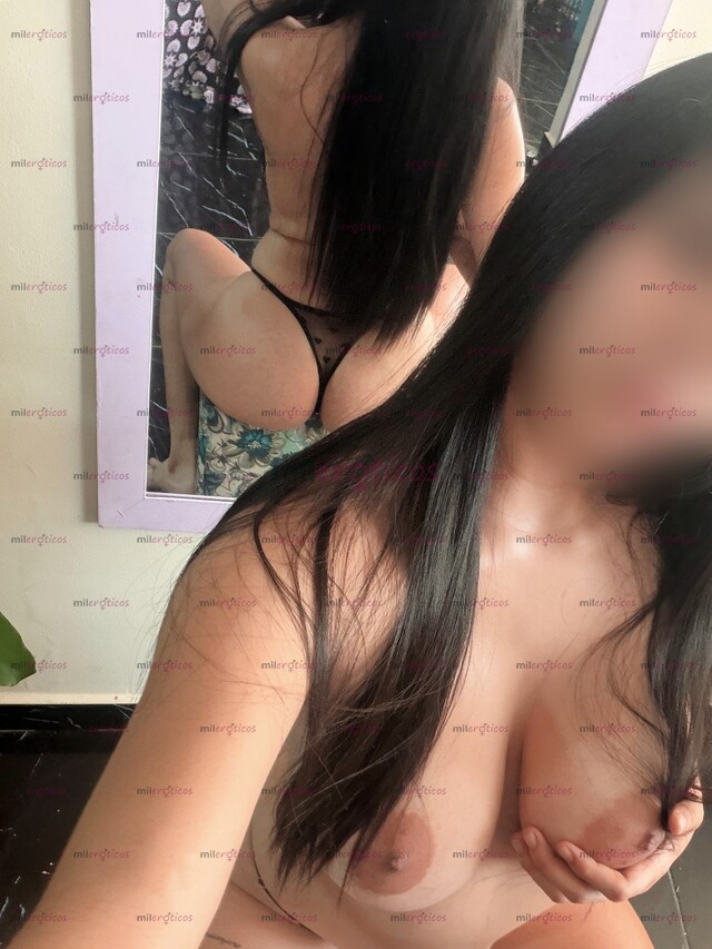 FOTOS DE DELICIOSA FLACA, CATA!! PELINEGRA DELGADA DELICIOSAS TETAS!! POSES INFINITAS!!