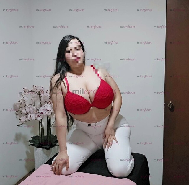 FOTOS DE LUNA GUAPÍSIMA CHICHONA 44DD, RUSAS EXTREMAS JUGUETEA CON MIS TETAS Y CHUPAMELAS