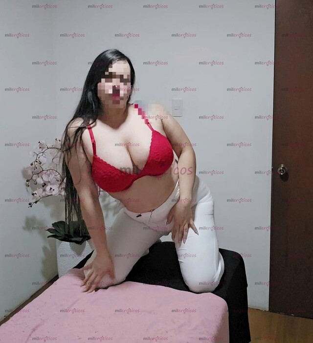 FOTOS DE LUNA GUAPÍSIMA CHICHONA 44DD, RUSAS EXTREMAS JUGUETEA CON MIS TETAS Y CHUPAMELAS