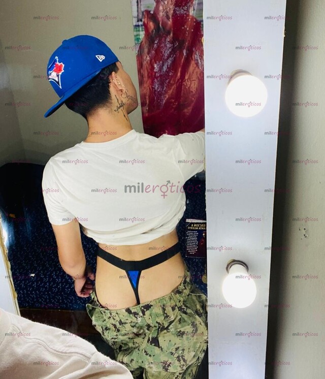 FOTOS DE HOLA SOY CHARLY,TENGO 22 AÑOS SOY GÜERO ,OJOS CLAROS ,PELO CASTALLO Y SOY CARIÑO