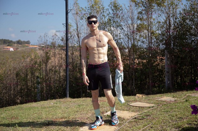 FOTOS DE HOMBRE PENE DURO Y GRUESO TE ENCANTARÁ SENTIR MI PENE ADENTRO DE TI