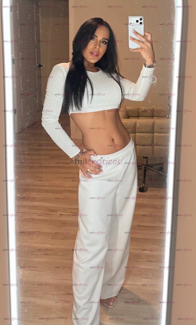 FOTOS DE ENCANTADORA CHICA COLOMBIANA IDEAL PARA COMPLACERTE