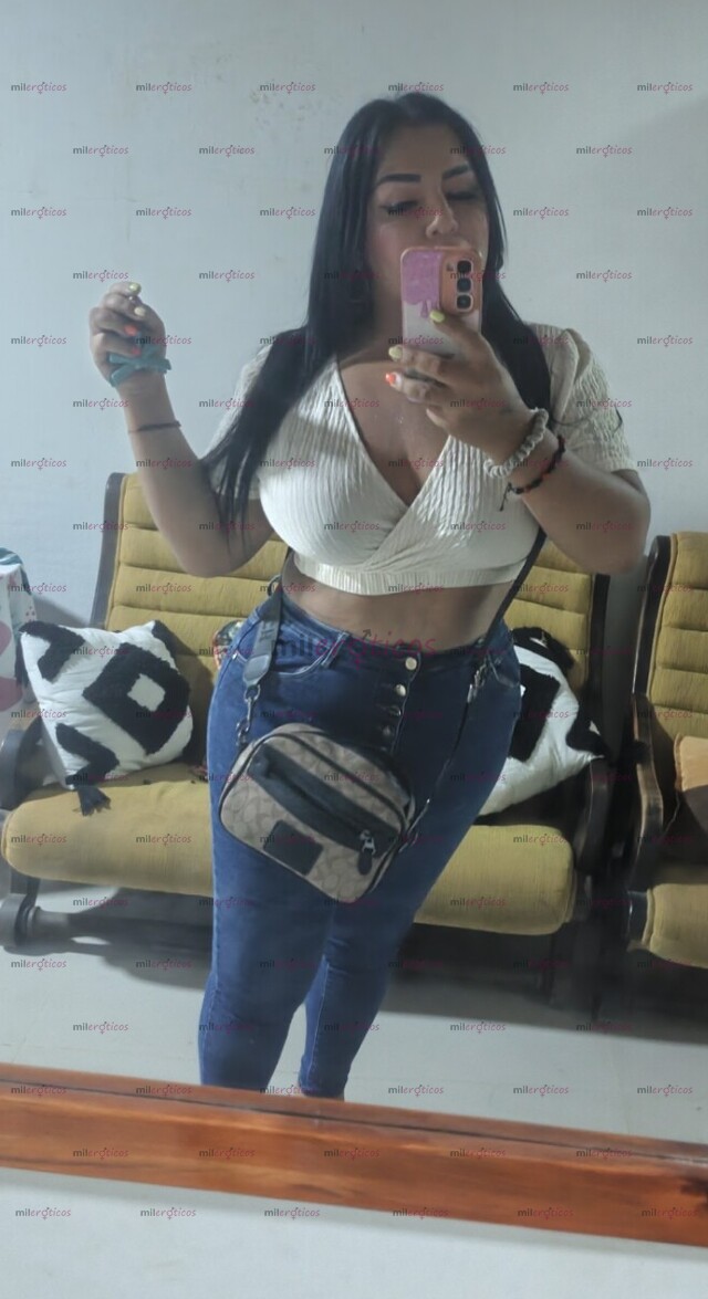 FOTOS DE VOLUPTUOSA DOTADA, SENOS TALLA 42, CULONA,NINFOMANA A EL SEXO