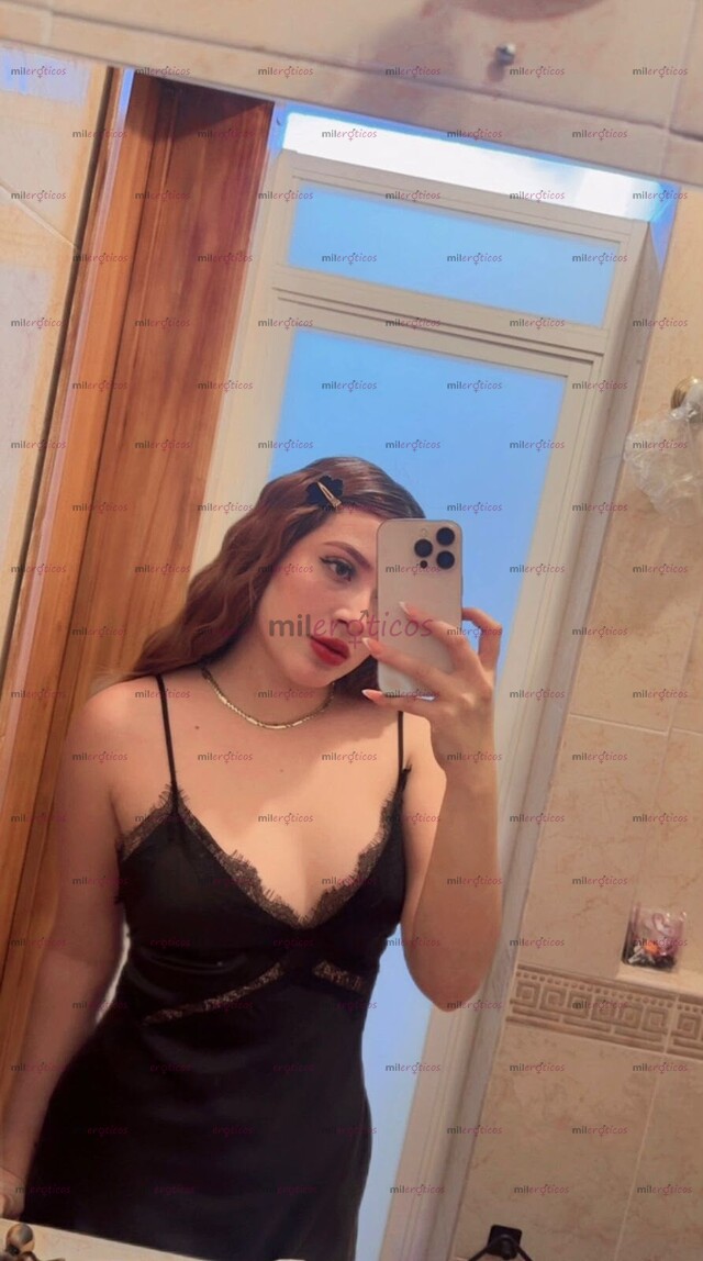 FOTOS DE JOVEN, TIERNA Y ENCANTADORA UNIVERSITARIA