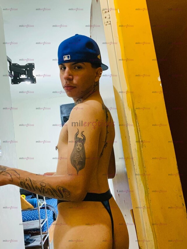 FOTOS DE HOLA BEBES MI NOMBRE ES CHARLY,SOY GÜERO,OJOS CLAROS,TATUADO , ATRACTIVO.