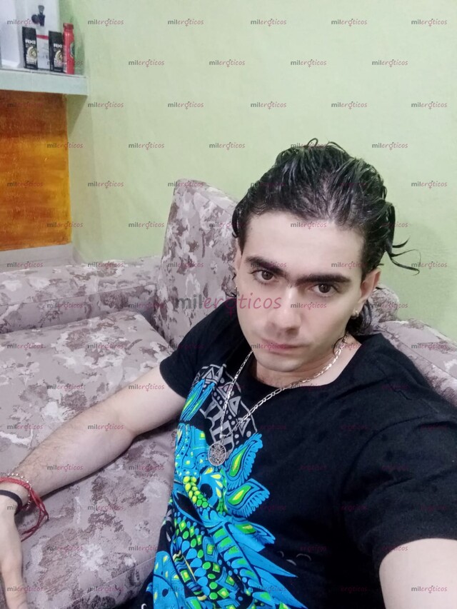 FOTOS DE GIGOLO A DAMAS Y PAREJAS CONTACTO 9993519275 WHATSAP