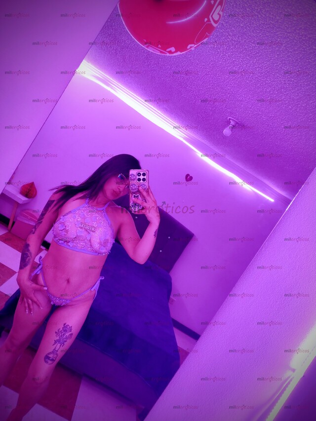 FOTOS DE KAROL UNA ARDIENTE FLACA TATUADA PARA CUMPLIR TODAS TUS FANTASÍAS